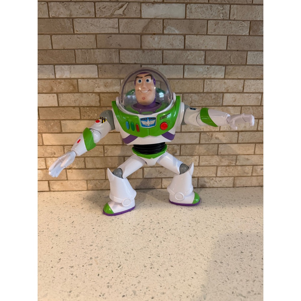 Disney Toy Story 3 Buzz Lightyear Karate Chop 12 Inch Action Figure